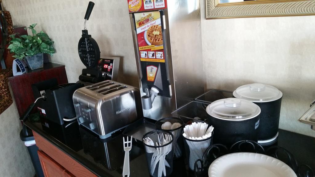 Americas Best Value Inn Westmorland מראה חיצוני תמונה