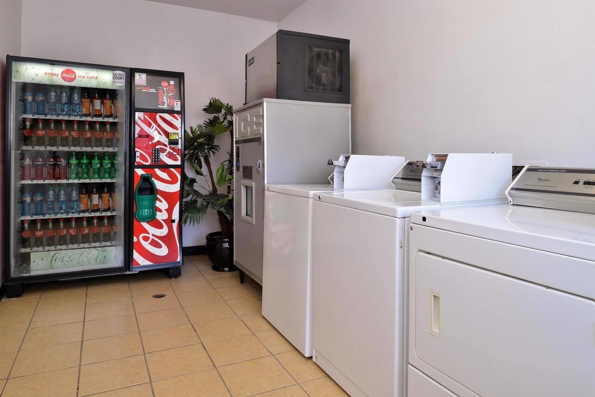 Americas Best Value Inn Westmorland מראה חיצוני תמונה